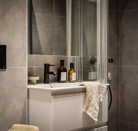 Stunning 2 Bedroom In Sentrum Apartment